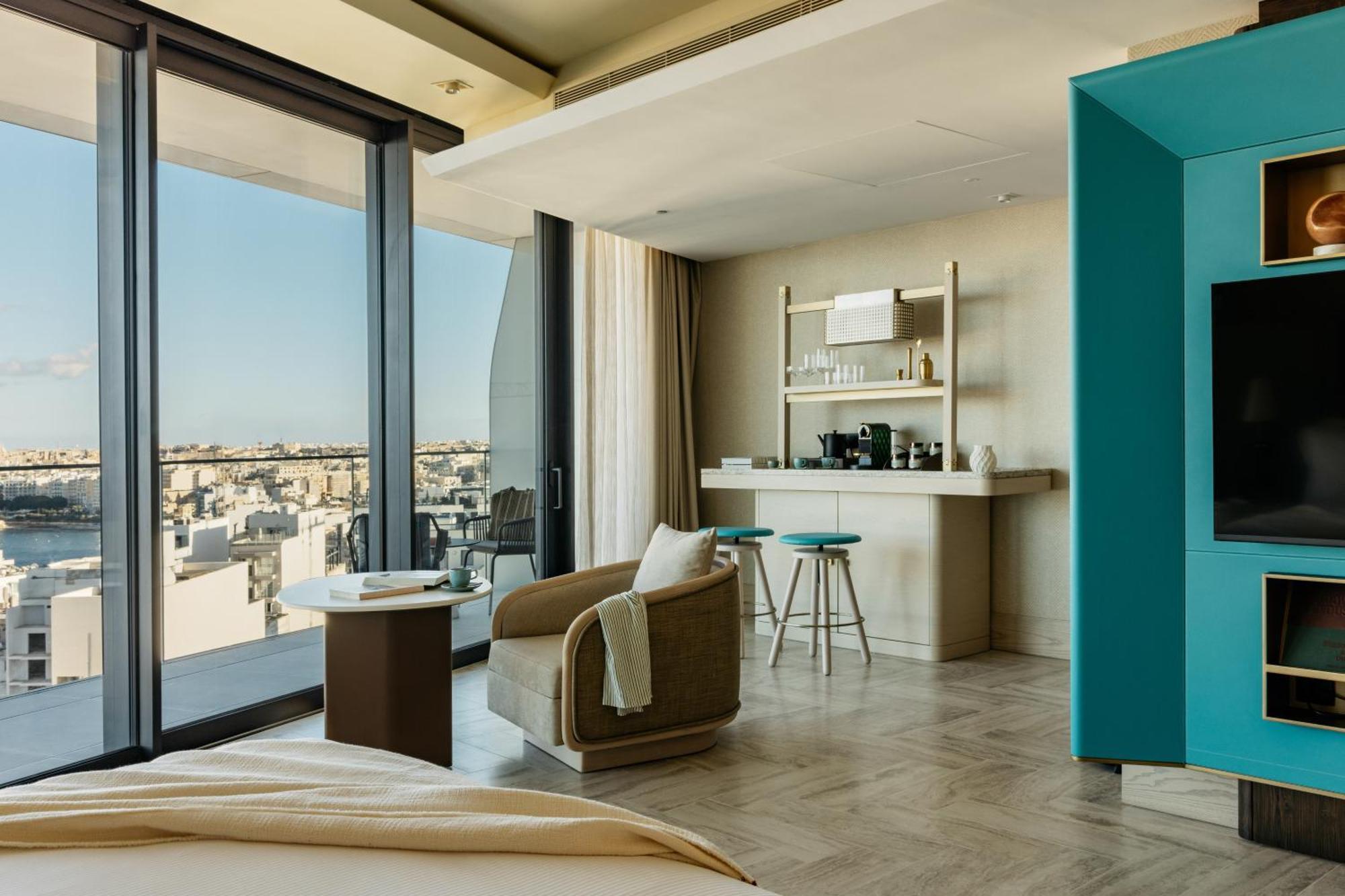 Готель Me Malta By Melia Saint Julian's Екстер'єр фото