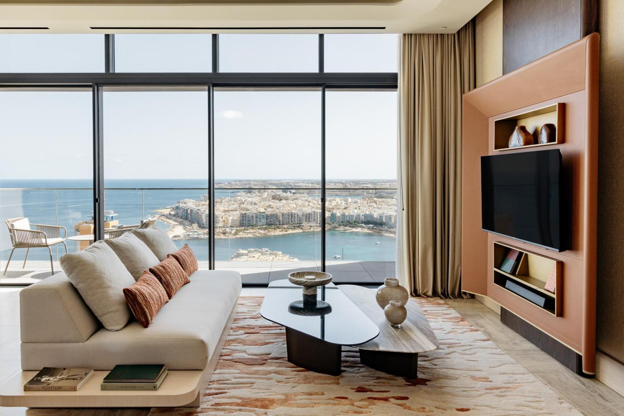 Готель Me Malta By Melia Saint Julian's Екстер'єр фото